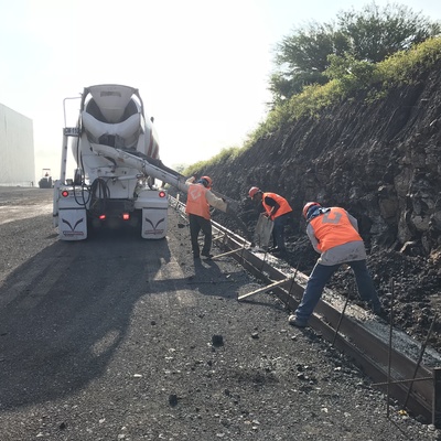 Colado de banquetas y guarniciones