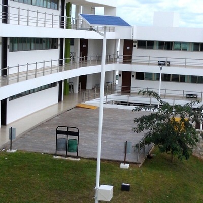 Iluminación de vialidades y areas comúnes.