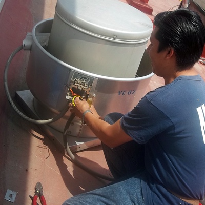 Instalación de equipo y mantenimiento