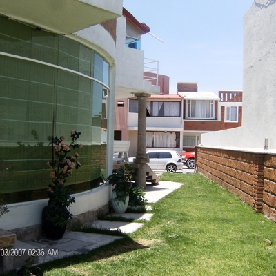 Jardin y Venntana de Comedor