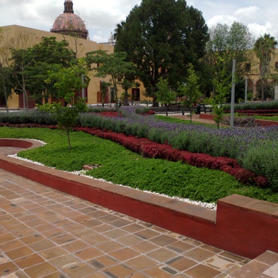 Jardineras, en el Huerto de SRV