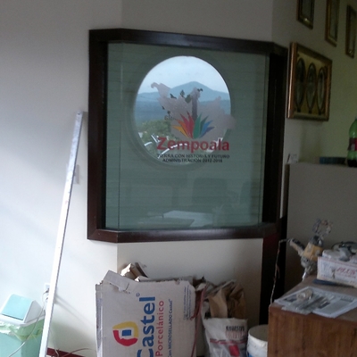 MURO DE TABLAROCA CON VENTANA EN MADERA