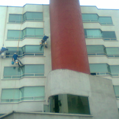 Pintura y limpieza de ventanas