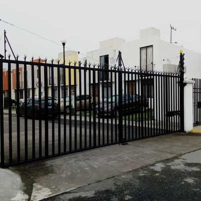 Herrería con cerco electrificado