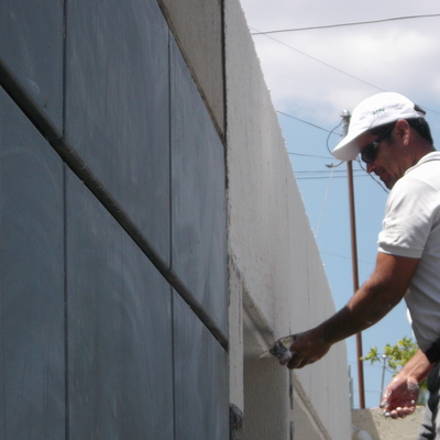 rayando los paneles...