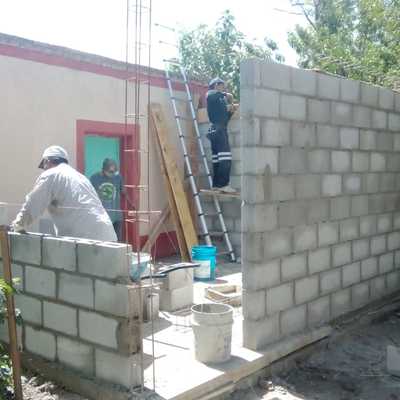 cuarto con block aparente