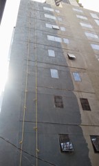 rebatido con estuco y base coat, y aplicación de pintura