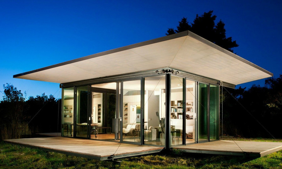 Casa prefabricada iluminada