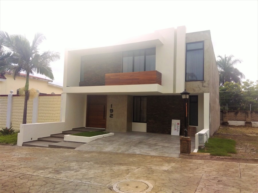 FRACC. LAS BRISAS TEPIC, NAYARIT.