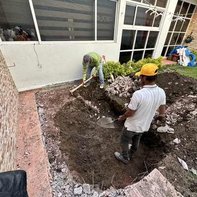 Construcción de cisterna tradicional con capacidad de 5,000 lts en Valle Ceylan, Tlalnepantla, Estado de México.