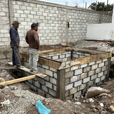 Construcción de fosa séptica en casa habitación.
