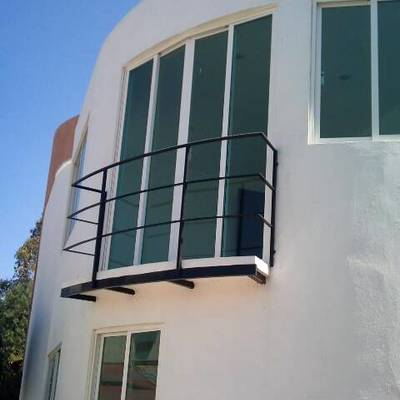 Balcón desde el jardín