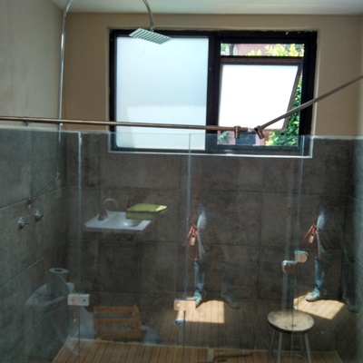 Cancel de vidrio templado 6mm  2.15*1.5m