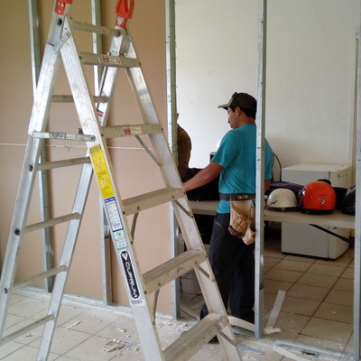 CONSTRUCCION DE BAÑOS COMPLETOS Y REMODELACION DE INTERIORES EN ADMINISTRACION PORTUARIA (API)