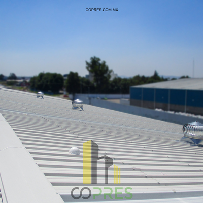 Cambio de cubierta y mantenimiento a estructura de nave industrial