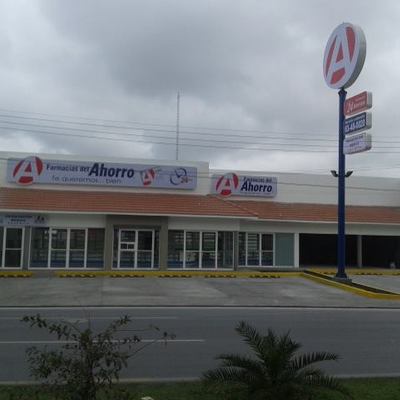 Acabados en sucursal de farmacia del ahorro