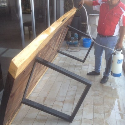 Fumigación Mesa Madera