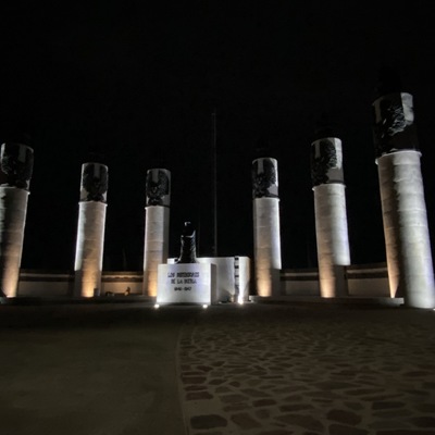 Iluminación de explanada de parque alfalfares