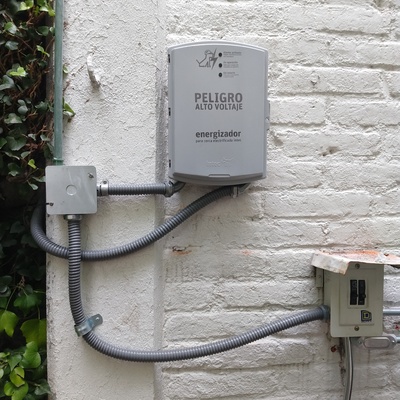 Instalación de cerca eléctrica