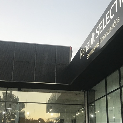 Reparación de Plafón Agencia Renault