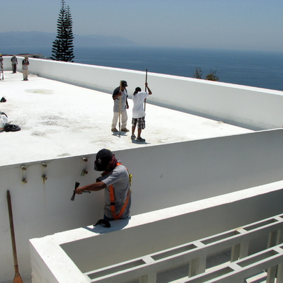 Retiro De Material De Acabado A Base De Resina Blanca