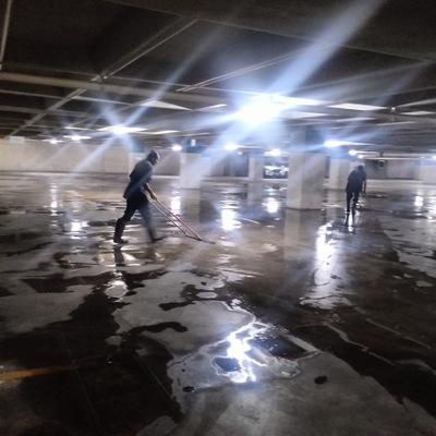 Lavado de estacionamientos