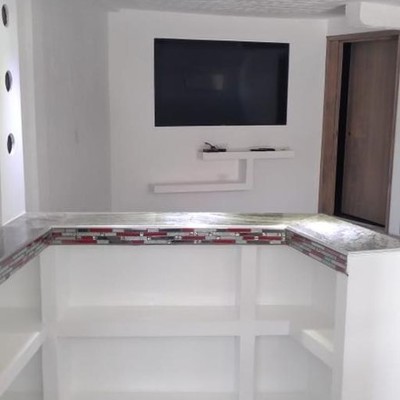 Mobiliario de Tablaroca-Barra de Cocina