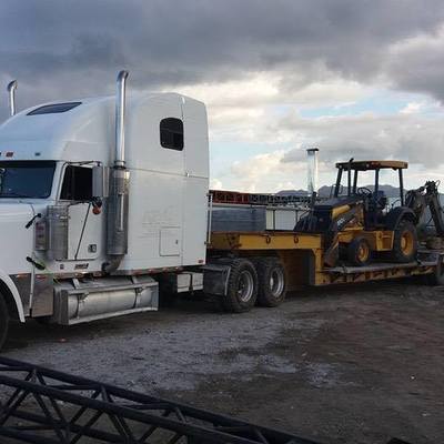 traslado de maquinaria de construcción